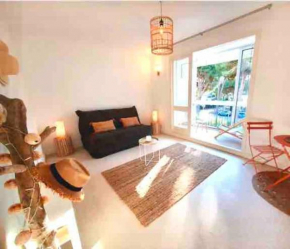 Studio cosy Parking,Clim,Terrasse,Wifi au POINT ZERO